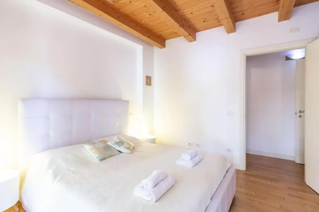 Giotto Elegant Apartment Padova Italy