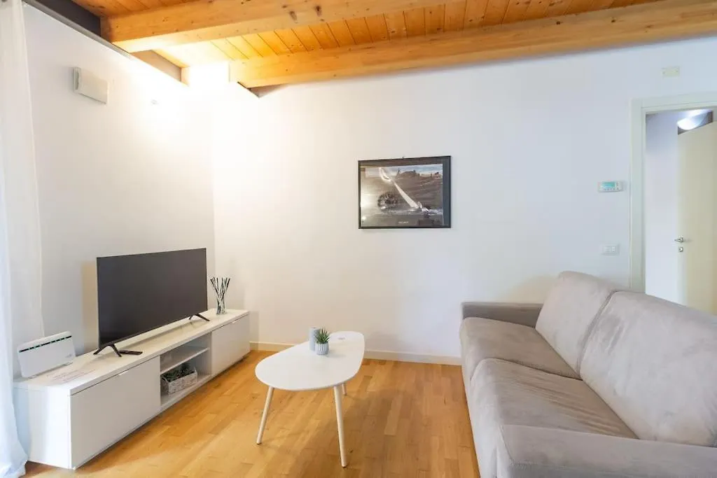Giotto Elegant Apartment Padova Italy