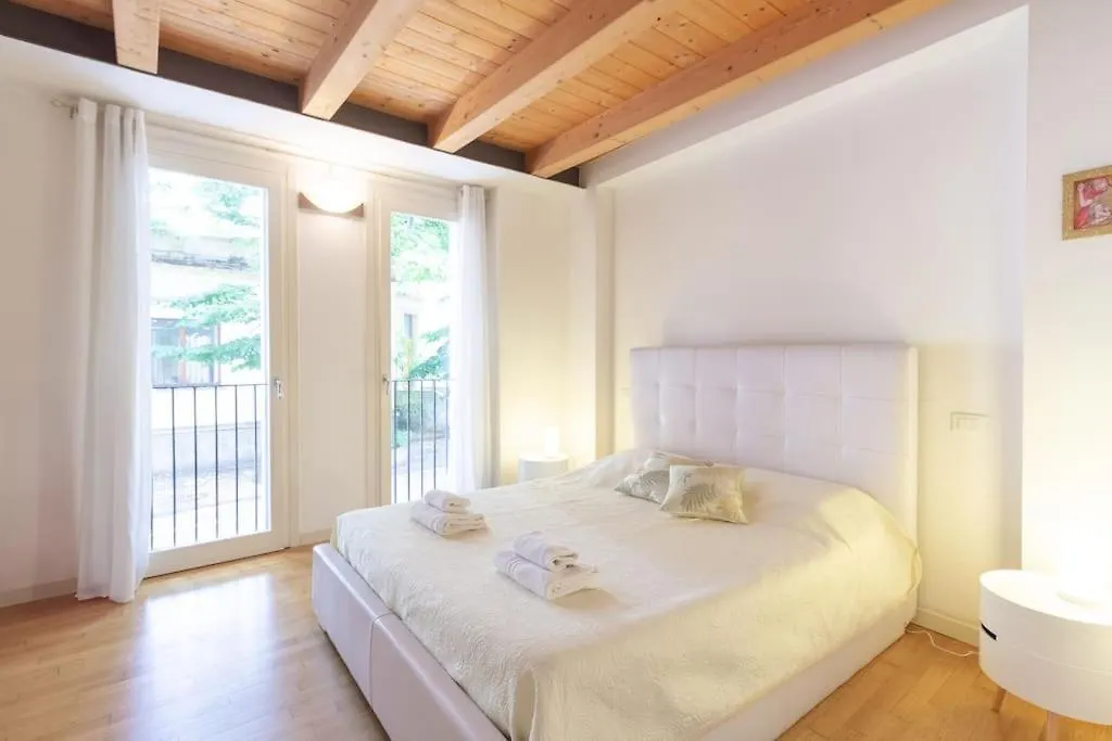 Giotto Elegant Apartment Padova